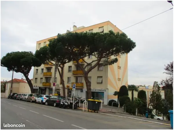 Appartement 3 pièces à rénover - 54,5 m² - 3e étage - Petit Juas, Avenue de Grasse - Cannes 