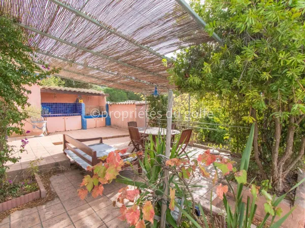 Maison de plain-pied 4 pièces 160 m² 