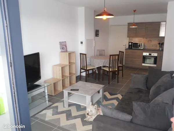 T2 aix pont de l'arc meuble + clim + terrasse 14 m2 + garage 