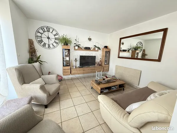 Triplex 3 pièces 93 m² 