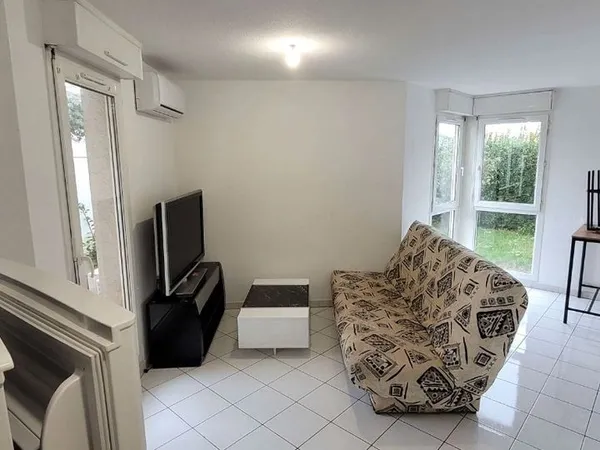 Appartement meublé 2 pièces - 30 m² + chambre - Climatisation - Jardin - Parking sécurisé 