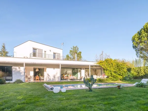 Maison contemporaine 