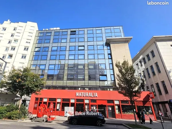 Bureaux 295 m² 