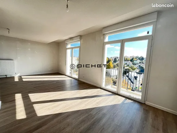 Appartement 4 pièces 83 m² 