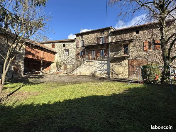 Maison 12 pièces 195 m² 