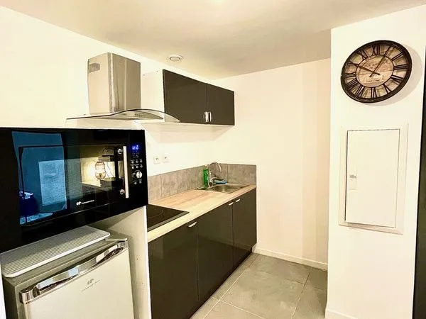 Studio 1 pièce 23 m² 