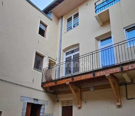 Immeuble 599 m² 