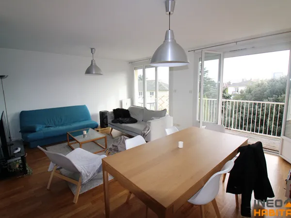 RENNES Rue de Nantes - Appartement familial au pied des commerces 