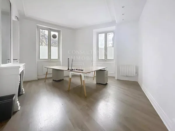 Vends T5 - 113.82m² - Paris 17ème 