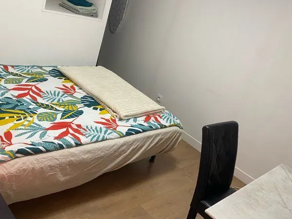 Colocation chambre dans maison de 3 à 5 mois 
