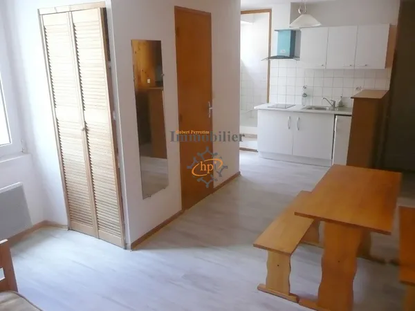 Location studio équipé, centre ville 