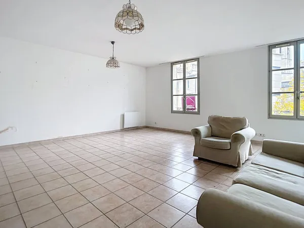 Appartement 3 pièces 84 m² 