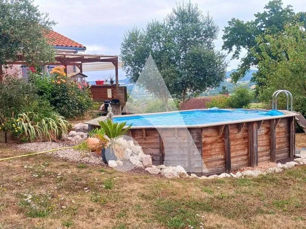 Maison de plain-pied 5 pièces 141 m² 