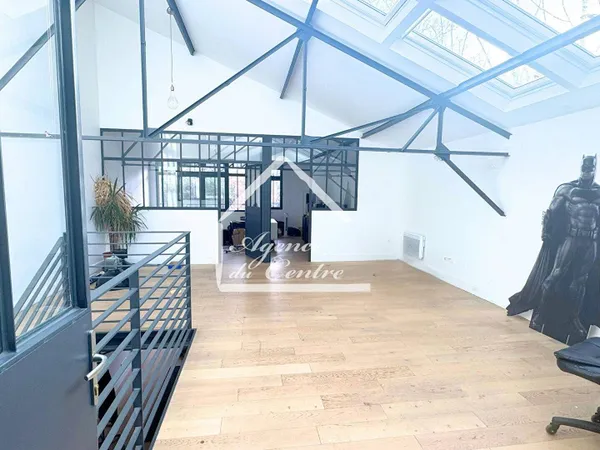Loft 7 pièces 164 m² 