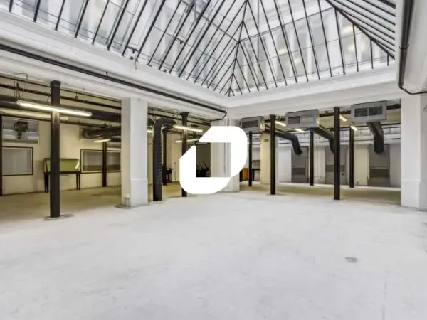 Location Commerce Paris 75009 