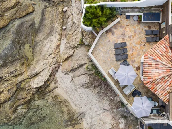 Villa pied dans l'eau à Sainte-Maxime 