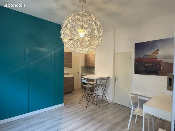Beau T2 rénové - Impasse calme, à 2 pas du Jardin Public 