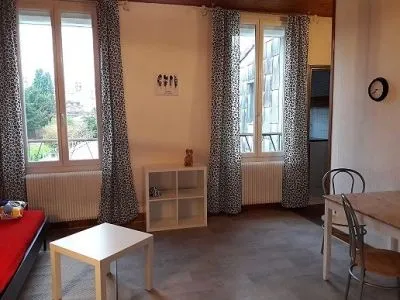 Appartement T2 Meublé 46m² Proche Jardin Public 