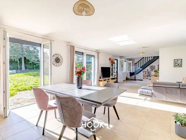 Maison 7 pièces 195 m² 