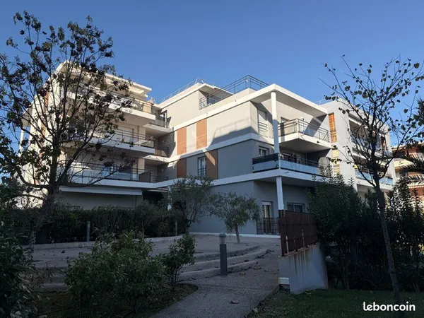 Studio à 200 mètres de la plage 