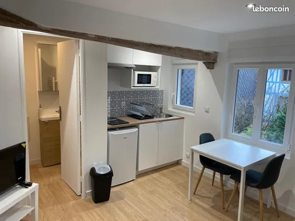 Location studio meublé Rouen rive droite mairie 