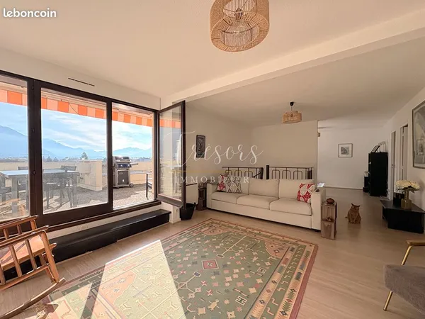 Duplex 6 pièces 154 m² 