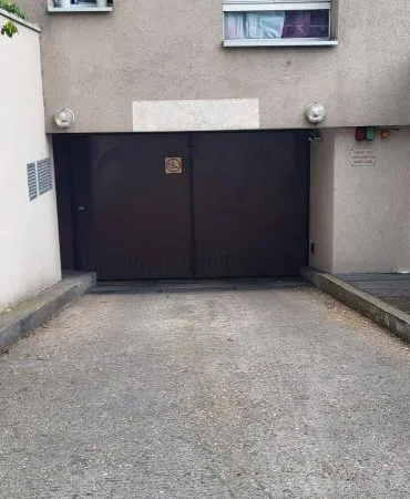 Parking 12 m²