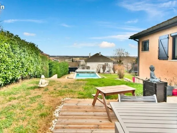 Maison 6 pièces 143 m² 