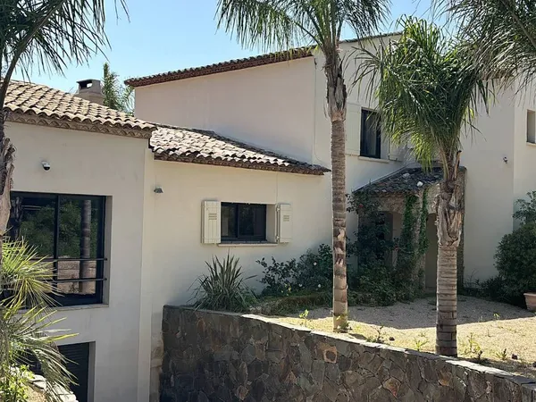 Vends villa provençale rénovée 