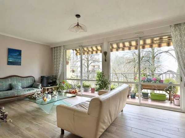 Appartement 4 pièces 91 m² 