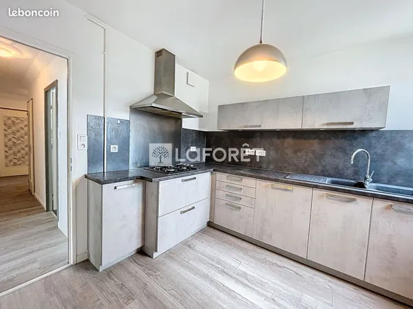 Appartement 4 pièces 93 m² 