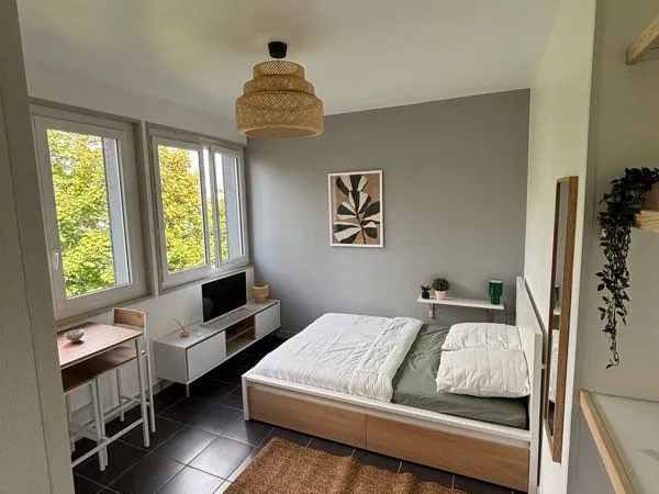 Studio Angoulême, boulevard de la république 