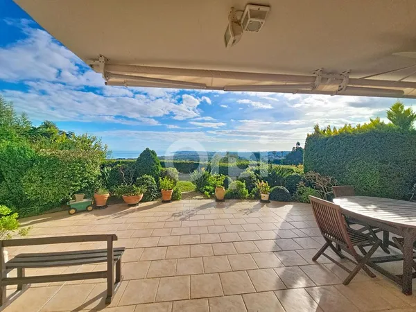 Appartement d'Exception avec Vue Mer Panoramique - Hauts de Vaugrenier 