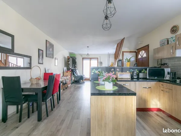 Duplex 3 pièces 82 m² 