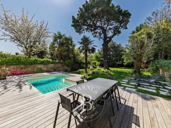 NANTES SAINT DONATIEN - Maison familiale avec piscine 