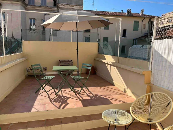 Superbe, Centre de Nice, Grande Terrasse, Central, WIFI, AC 