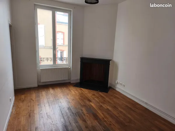 Appartement T2 43m² lumineux avec balcon - Châlons-en-Champagne - 500 CC 