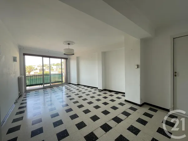Appartement 4 pièces 82 m² 