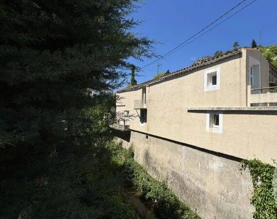 Appartement 2 pièces 72 m² 