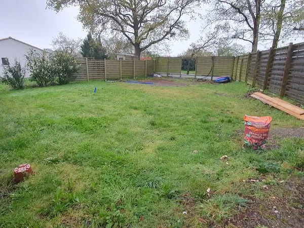 Terrain 903 m² 