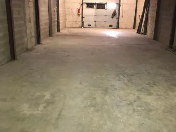 Local 222 m² 