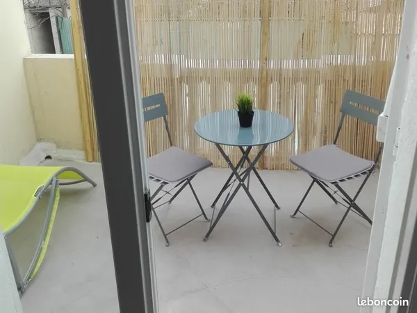 Studio 1 pièce 18 m² 