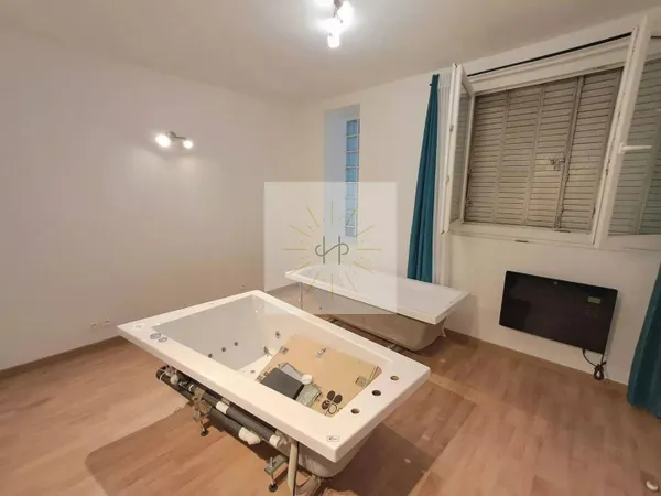 Local commercial 11 m² 