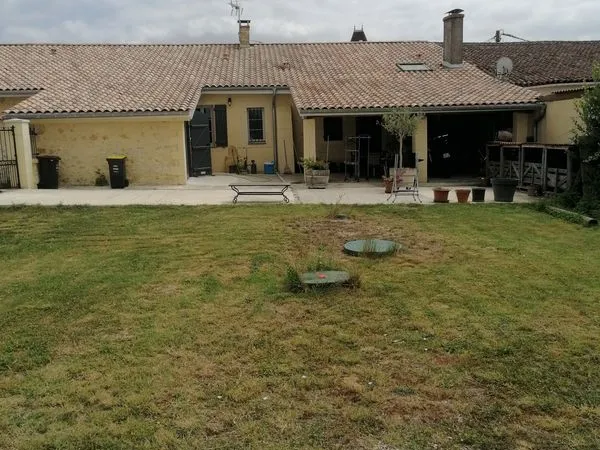 Maison sur Commune de DONZAC , à 10 mn de CADILLAC sur GARONNE - 33410 - 