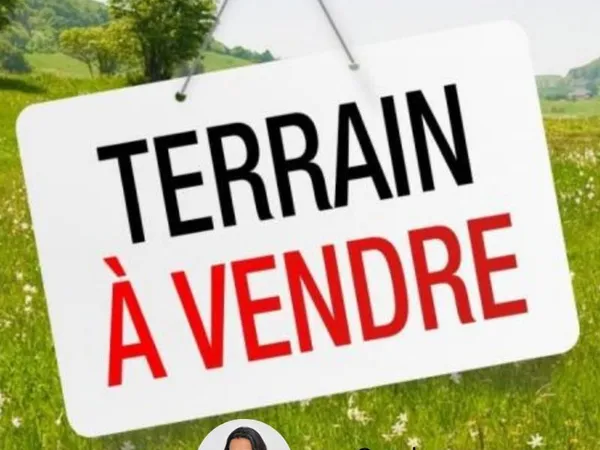 Terrain 584 m² Colombier Saugnieu 