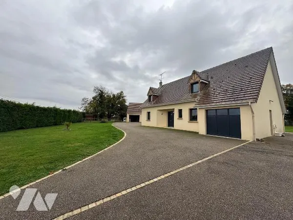 Maison 8 pièces 161 m² 