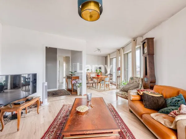 Appartement 4 pièces 81 m² 
