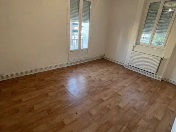 Logement 47 m² place Castellon dispo 1er mars 