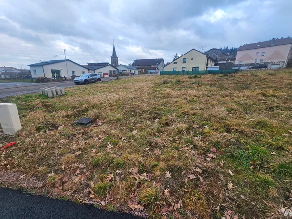 Terrain 854 m² 