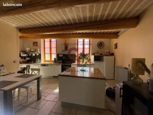 Maison 6 pièces 270 m² 